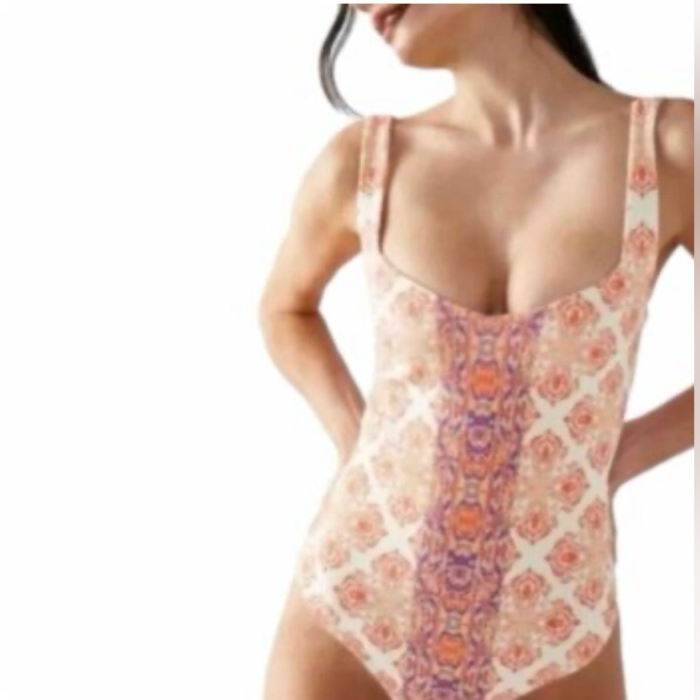 🧡FREE PEOPLE Elegant Floral Print Bodysuit